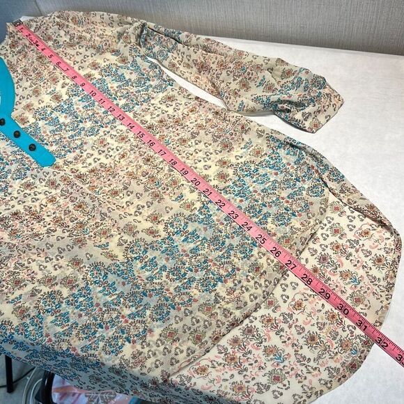 Nick & Mo Tunic Blouse Top Size Small Cream Print Long Length - Picture 11 of 11